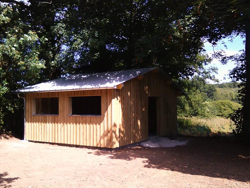 Abri de jardin en ossature et bardage bois, Orne